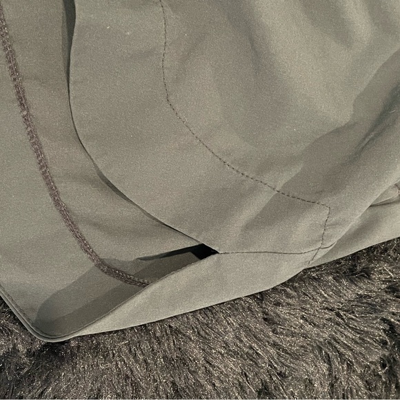 Short sleeve nike running hoodie - Picture 5 of 9